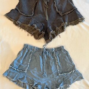 Stylish Women's Frayed Hem Shorts - set of 2!!